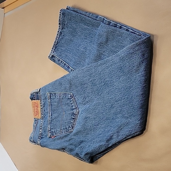 Levi's Men's 501 Buttonfly Size 34x30 Medium Wash Jeans, Gently Used Condition - Picture 1 of 14